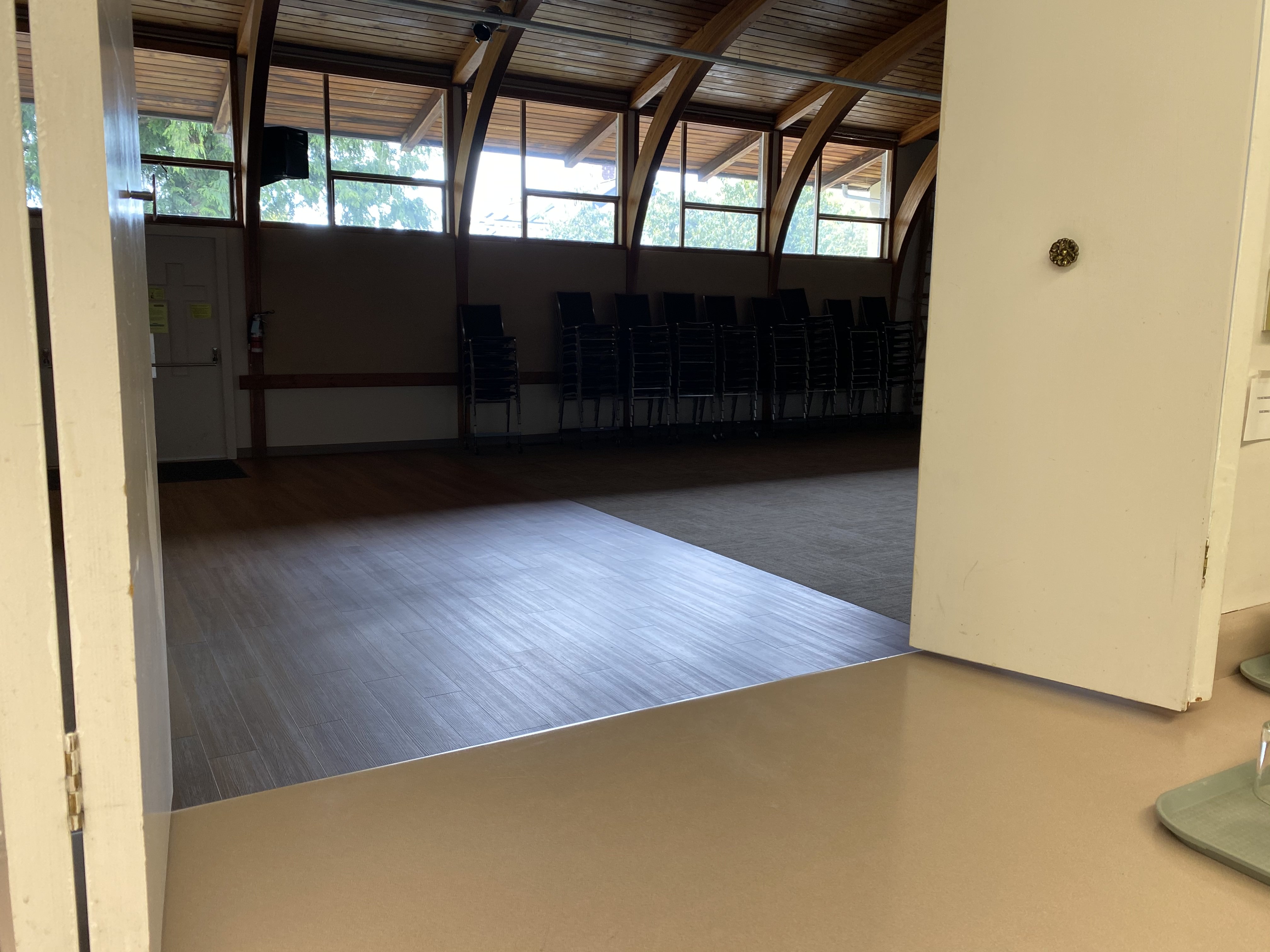 Kitchen - pass through to Hall